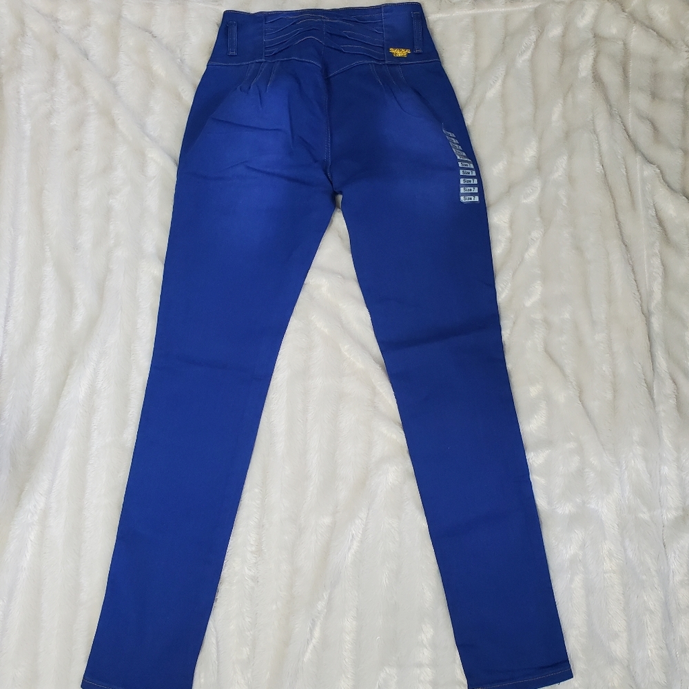 TUSH PUSH~BLUE 4 BUTTON HIGH-RISE JEGGINGS WITH TEXTURED ACCENTS! - Picture 11 of 16